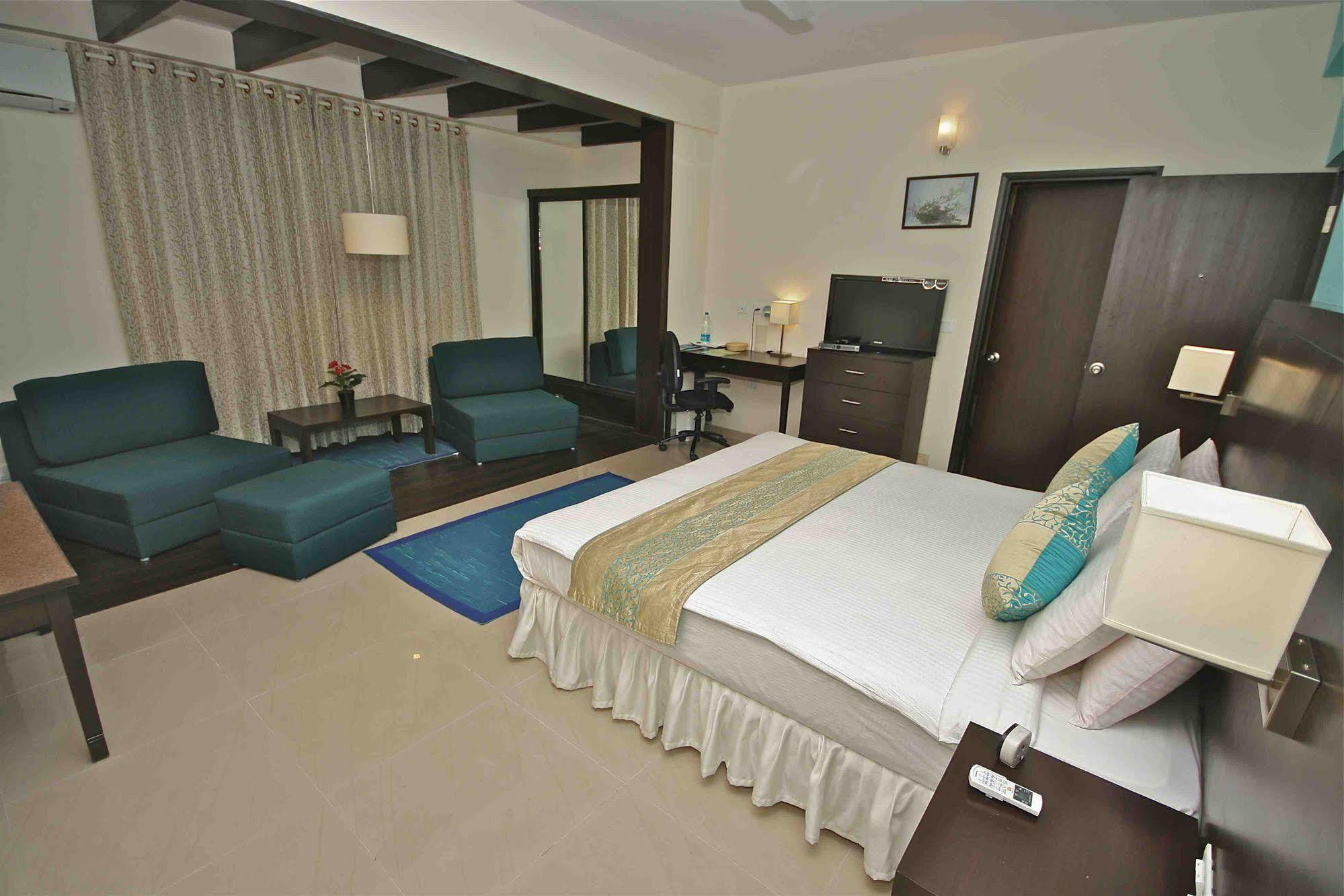 Treebo Trend Sterling Suites Inn Μπανγκαλόρ Εξωτερικό φωτογραφία