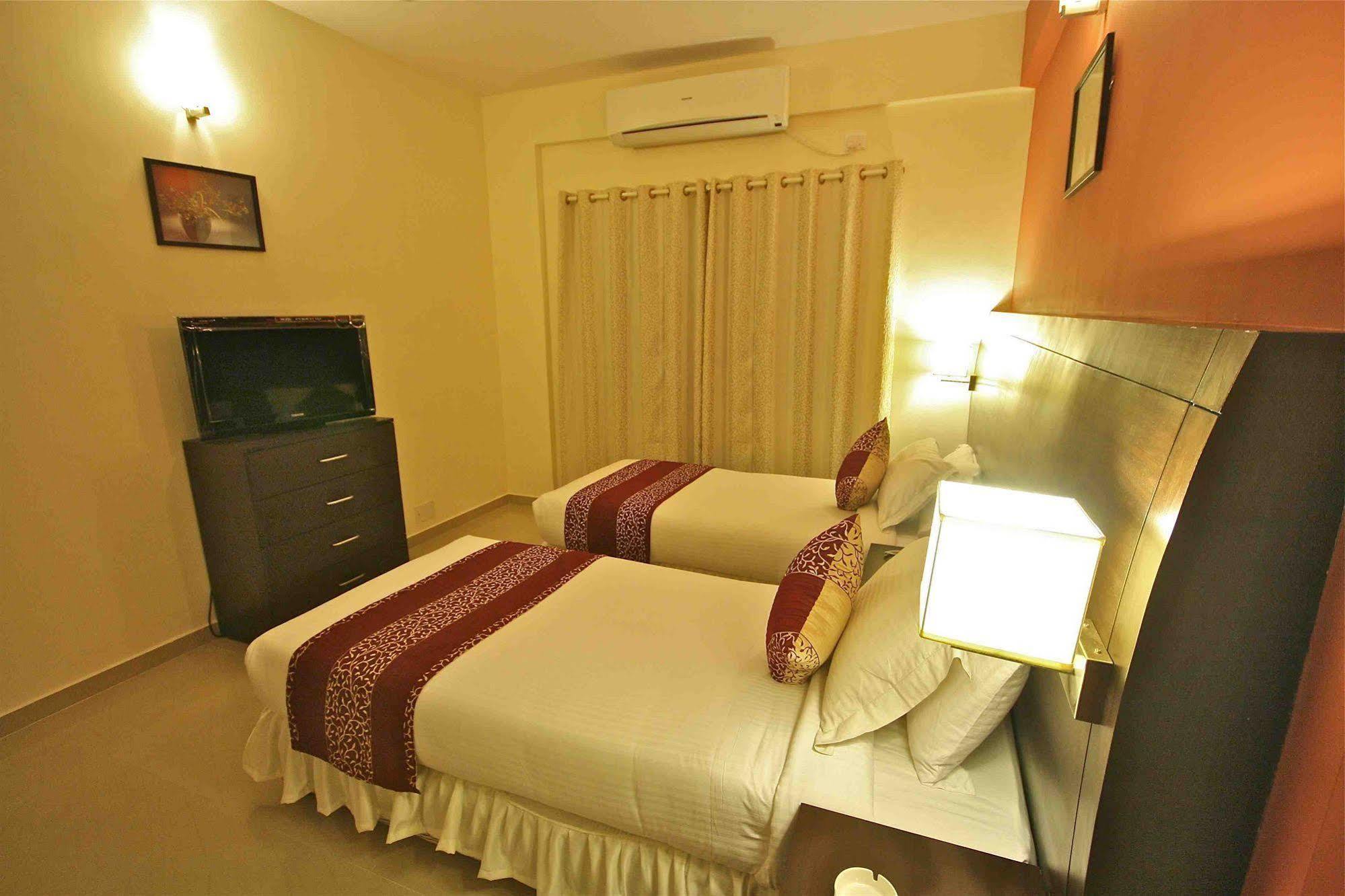 Treebo Trend Sterling Suites Inn Μπανγκαλόρ Εξωτερικό φωτογραφία